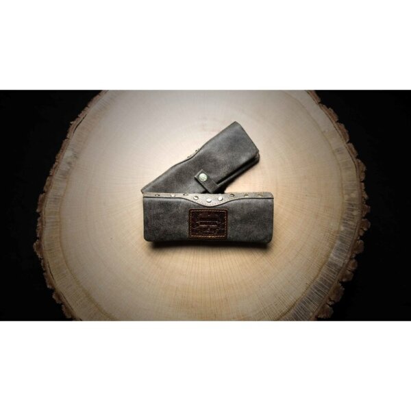 Kavatza - Drehtasche WILD THING - Grey Brown